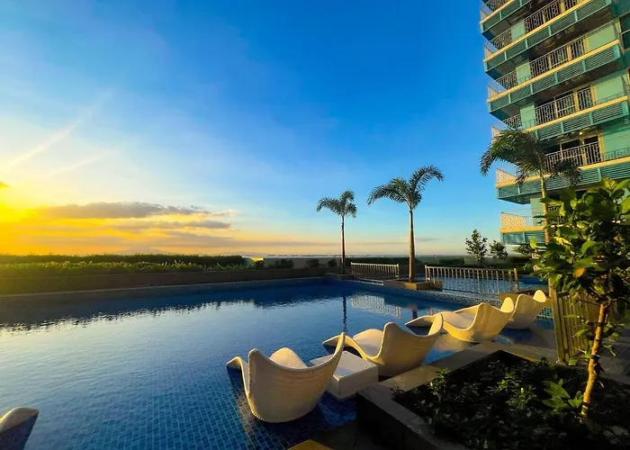 Spacious 3br Across Okada Manila&solaire *