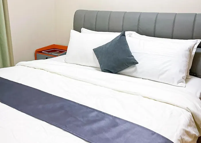 Spacious 3br Across Okada Manila&solaire