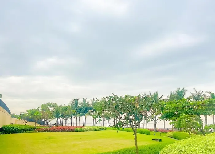 Spacious 3br Across Okada Manila&solaire *
