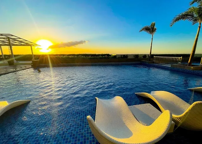 Spacious 3br Across Okada Manila&solaire Manila